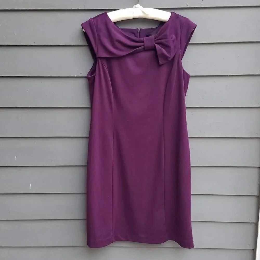 Studio One Eggplant Sheath with Bow Retro looking Dress Size 10